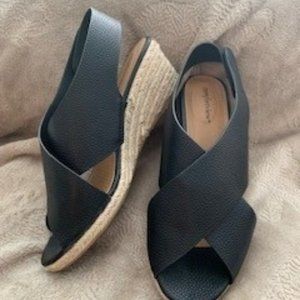 Briar Slings – Black 10.5 Wide Width